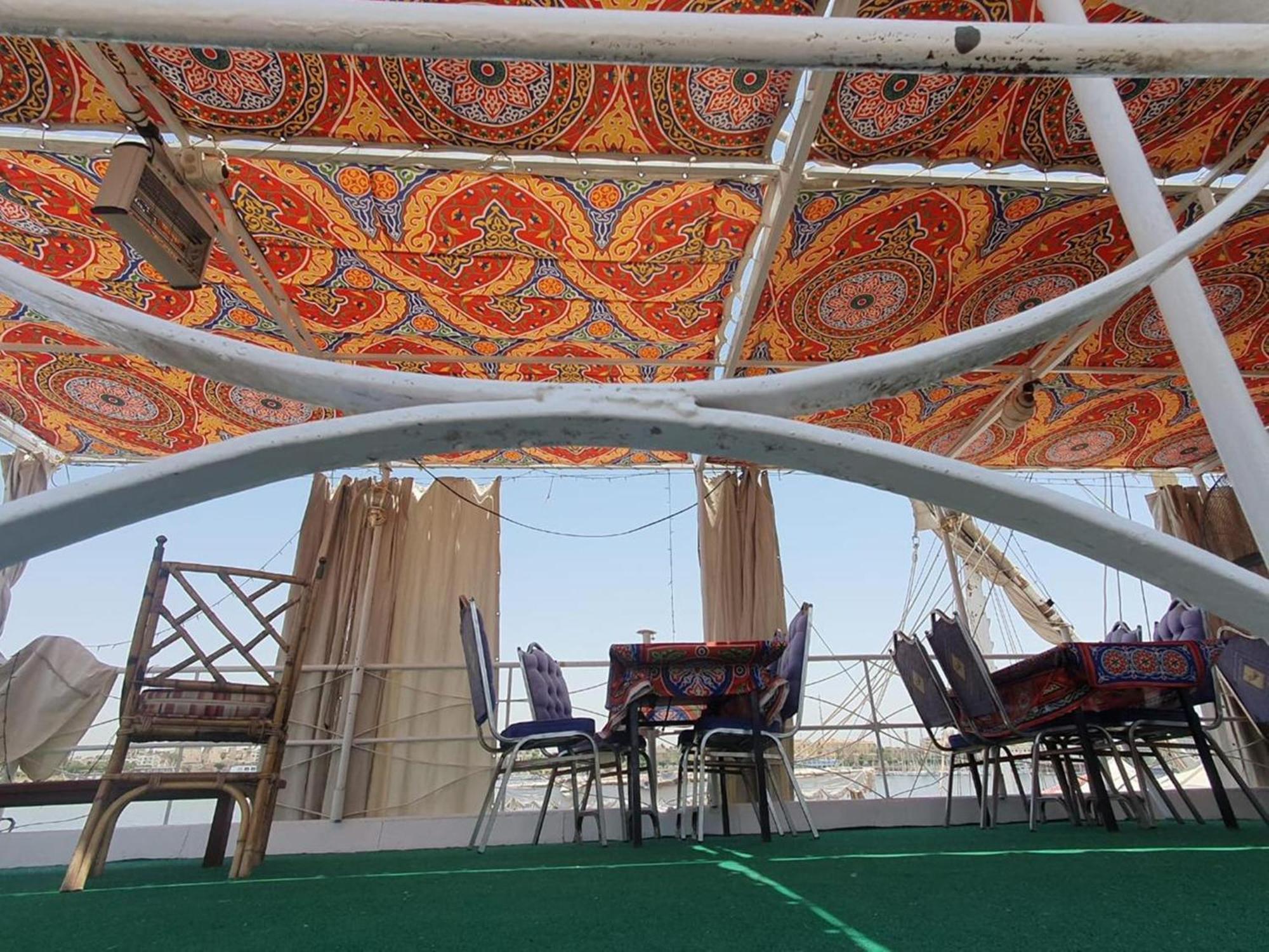 Moon Boat Hotel Luxor Bagian luar foto